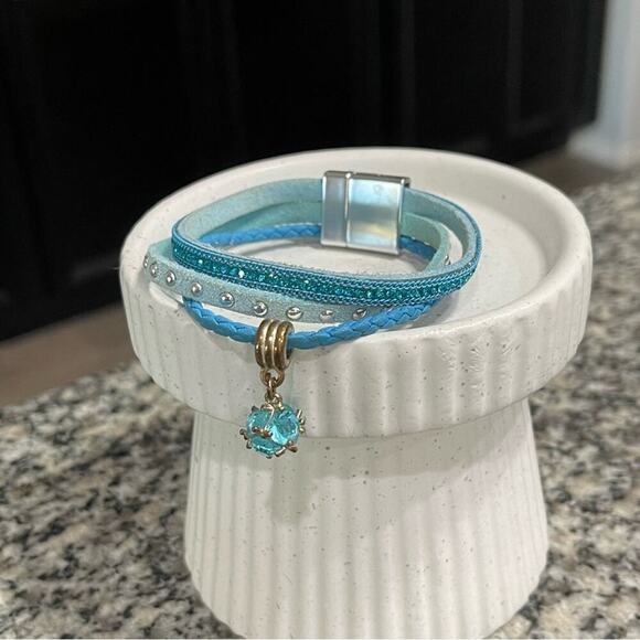Buckle Blue Boho Stacked Layered Bracelet - Picture 1 of 5